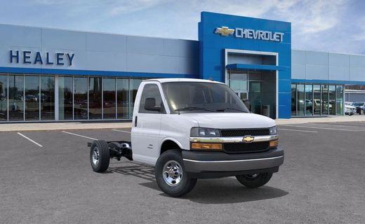 2025 Chevrolet Express 3500 Cutaway 139