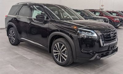 2022 Nissan Pathfinder Platinum