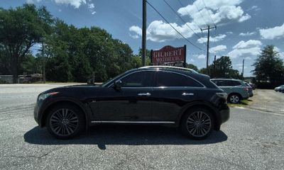 2017 Infiniti QX70 Base