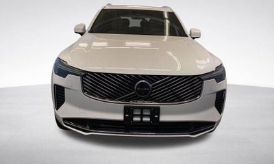 2026 Volvo XC90 Plus Bright