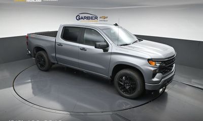 2026 Chevrolet Silverado Custom