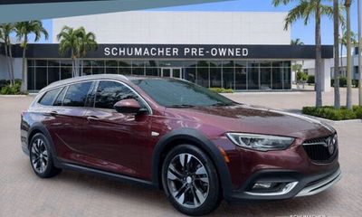 2020 Buick Regal Tourx Essence