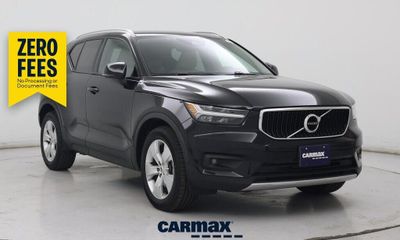2021 Volvo XC40 Momentum
