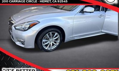 2019 Infiniti Q70 37 Luxe