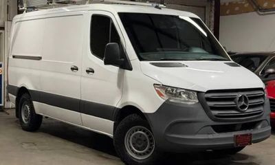 2022 Mercedes-Benz Sprinter 907 VS30