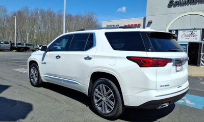 2023 Chevrolet Traverse High Country