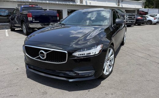 2017 Volvo S90 Momentum