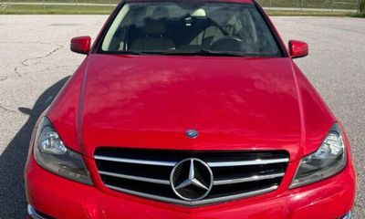 2014 Mercedes-Benz C-Class C300