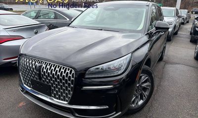 2024 Lincoln Corsair Standard