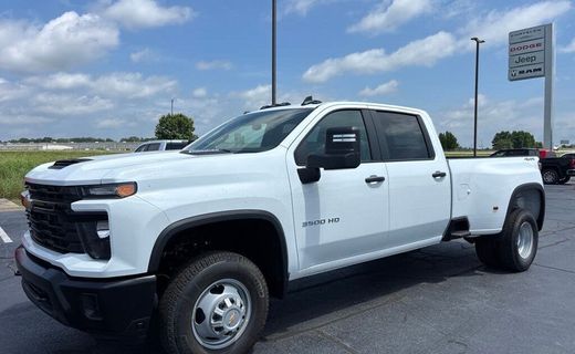 2026 Chevrolet Silverado HD Work Truck