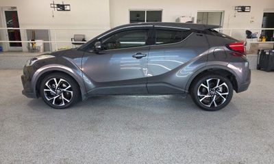 2019 Toyota C-HR LE XLE Limited