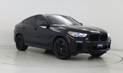 2021 BMW X6 M50i