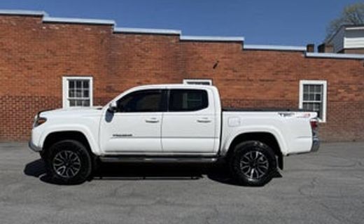 2020 Toyota Tacoma SR5