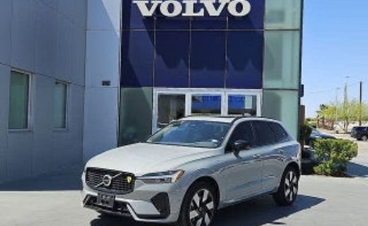 2024 Volvo XC60 Ultimate Dark