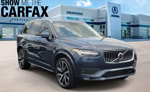 2022 Volvo XC90 Momentum