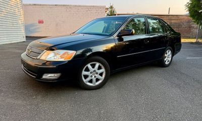 2001 Toyota Avalon XL FOR Sale