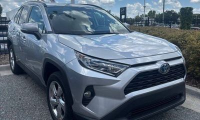2021 Toyota RAV4 XLE Premium HV