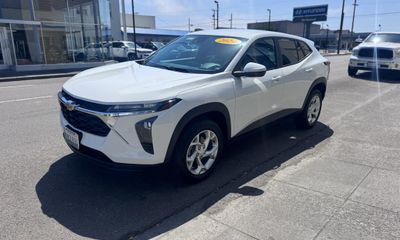 2024 Chevrolet Trax LS