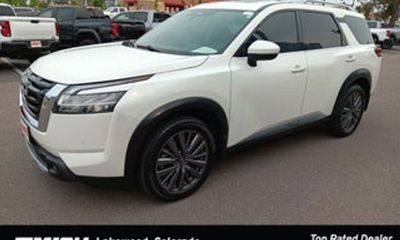 2023 Nissan Pathfinder Platinum