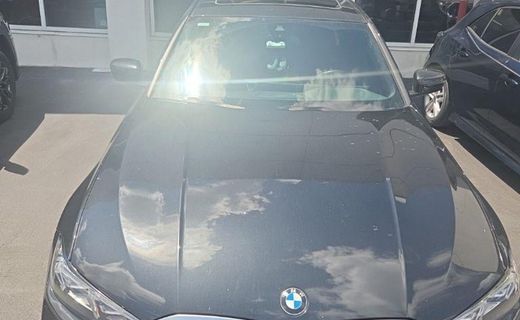 2023 BMW 330i