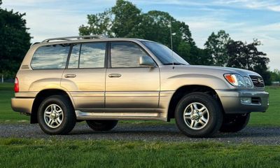 2001 Lexus LX 470