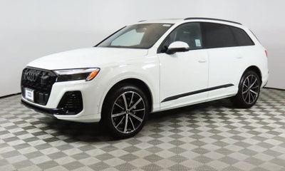 2026 Audi Q7 Quattro Premium Plus