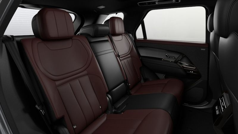 2027 Land Rover Range Rover Sport — a typically priced live listing