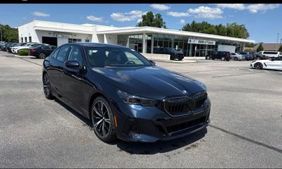 2027 BMW 550E xDrive