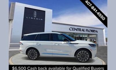 2026 Volvo XC90 Ultra Bright
