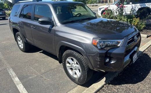 2022 Toyota 4RUNNER SR5