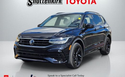 2024 Volkswagen Tiguan SE Black