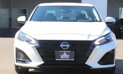2023 Nissan Altima SV