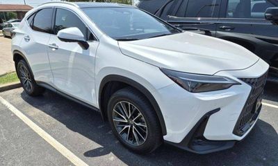 2025 Lexus NX 350H Luxury