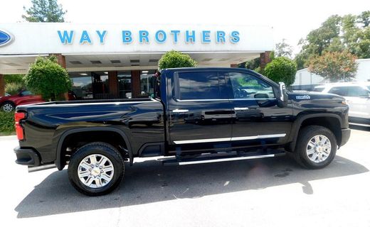 2025 Chevrolet Silverado HD High Country