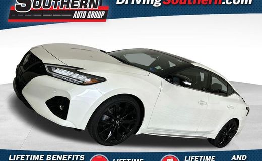 2023 Nissan Maxima SR