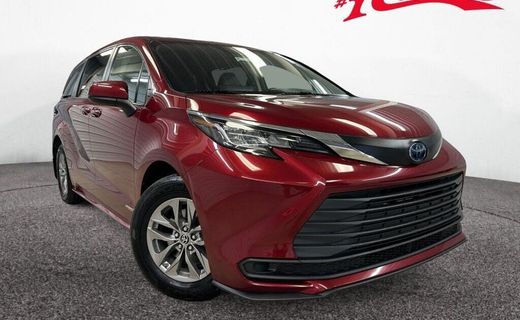 2021 Toyota Sienna LE