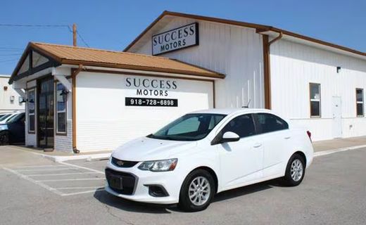 2017 Chevrolet Sonic LT