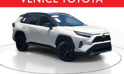 2022 Toyota RAV4 XSE