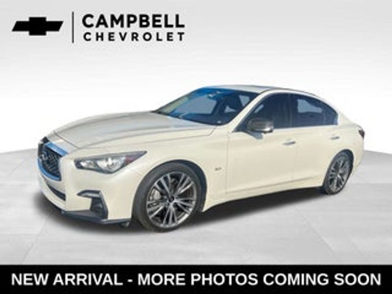 2020 Infiniti Q50 — a typically priced live listing