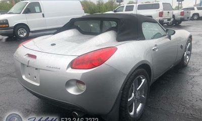2006 Pontiac Solstice Convertible