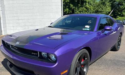 2010 Dodge Challenger SRT8