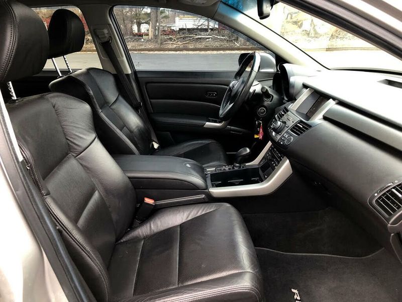 2011 Acura RDX — a typically priced live listing