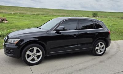 2011 Audi Q5 20T Quattro Premium