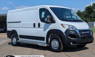 2025 Ram Promaster 2500 Tradesman 136