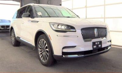 2023 Lincoln Aviator Base