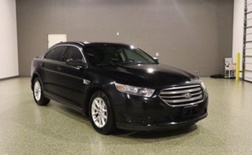 2013 Ford Taurus SE