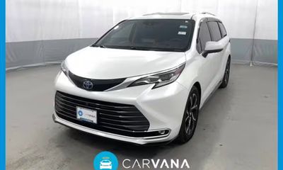 2022 Toyota Sienna Platinum