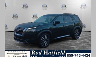 2023 Nissan Pathfinder Platinum