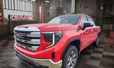 2026 GMC Sierra SLE