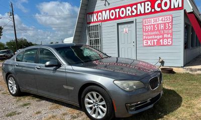 2013 BMW 740i